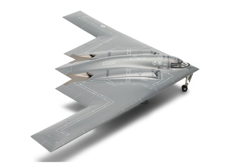 新品特価1/200 B-2A U.S.A.F Spirit of Texas ＆　ステルス爆撃機DVDをプレゼント 軍用機