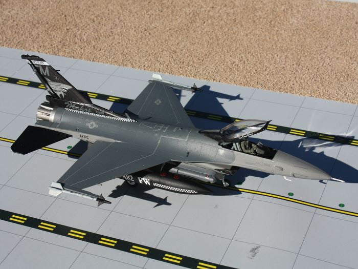 Gemini Aces GAUSA5004 1:72 F-16 Fighting Falcon 'Makos'