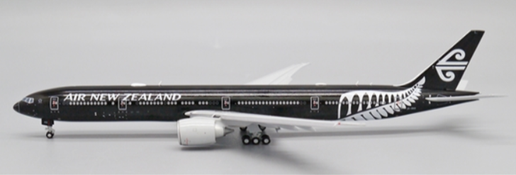 JC Wings JC4ANZ0006A 1:400 Air New Zealand Boeing 777-300ER ZK-OKQ 