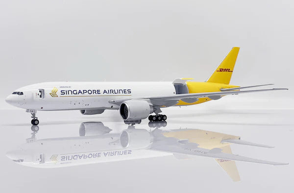 JC Wings SA2021C 1:200 Singapore/DHL Boeing 777-200LRF-MTS