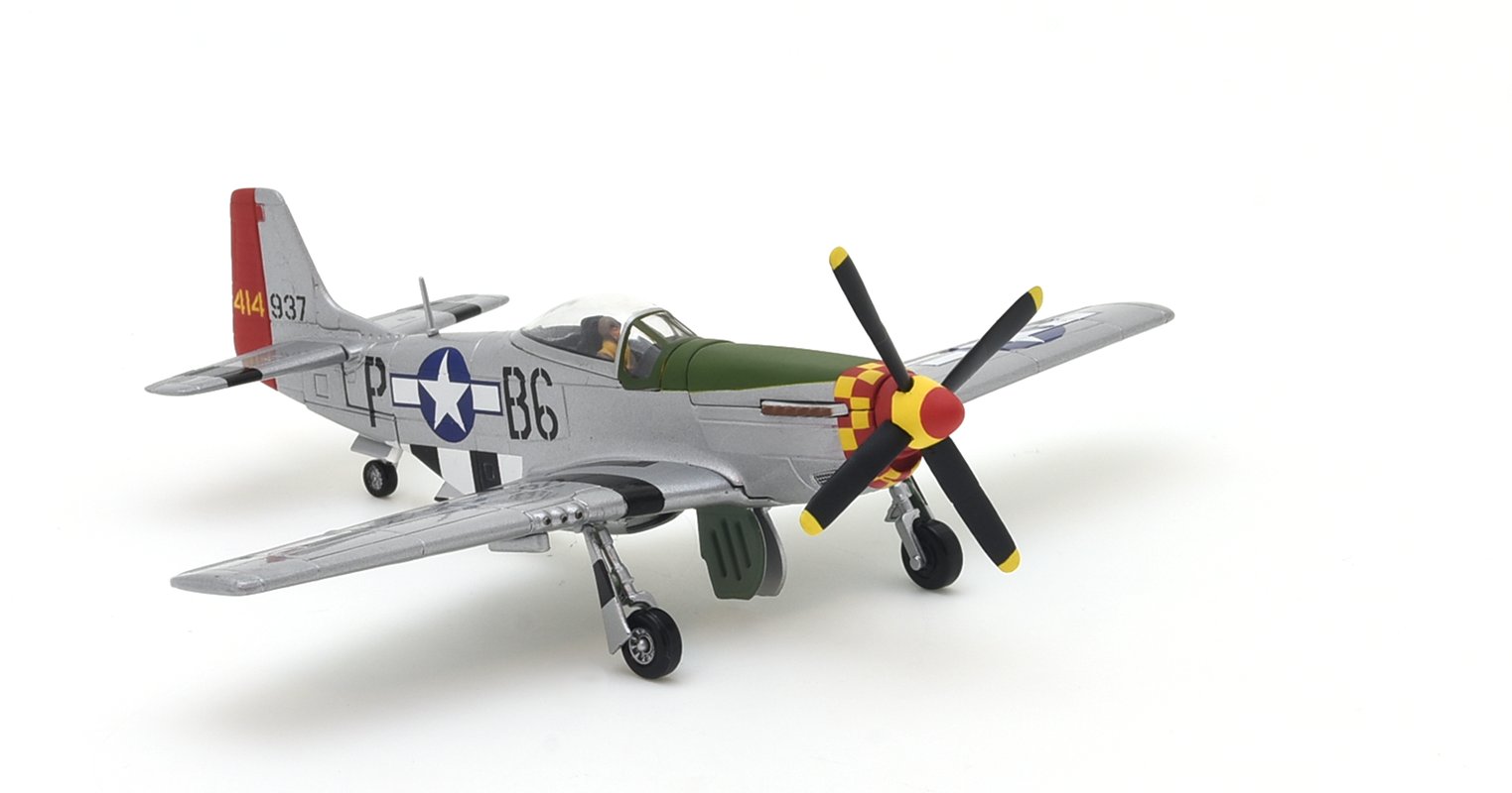 Corgi AA32208 1:72 P-51D Mustang USAAF 357th FG, 363rd FS, 