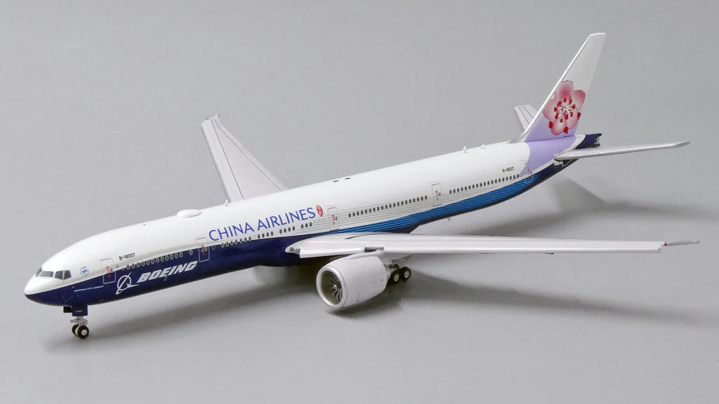 特価最新作1/200　イーグル　チャイナエアライン　777-300ER 民間航空機