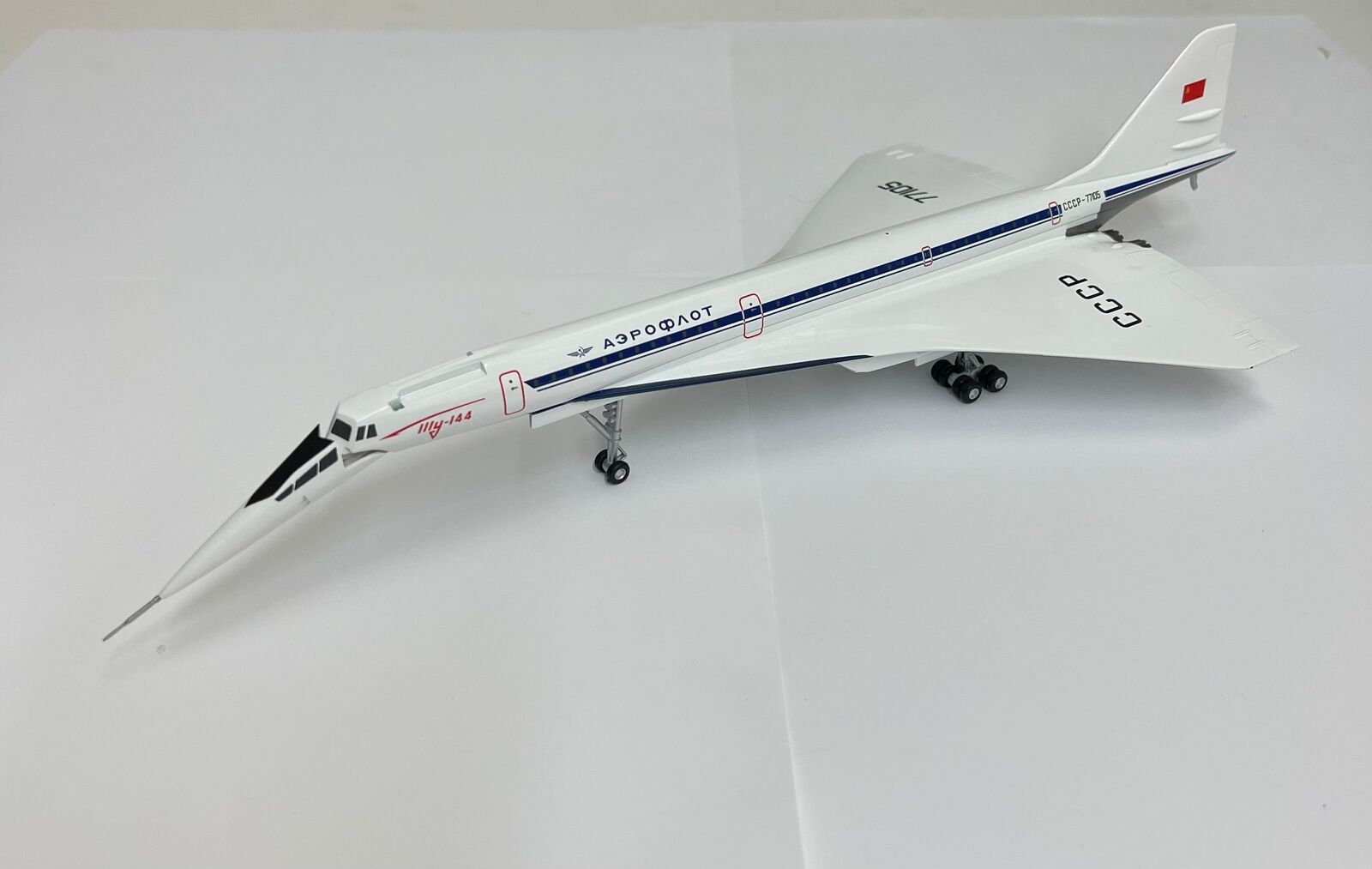 Herpa INTERFLUG Tupolev TU-134 A Reg。DM-SCV 1/500ダイキャスト平面