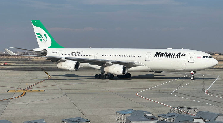 Pre-Order Phoenix 11929 1:400 Mahan Air A340-200 EP-MJA