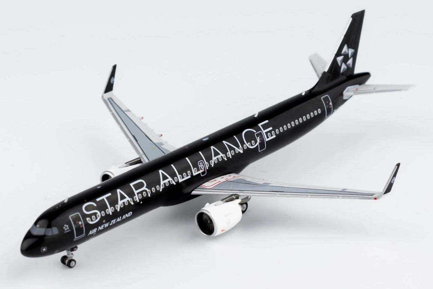 NG 13056 1:400 Air New Zealand A321neo ZK-OYB star alliance black