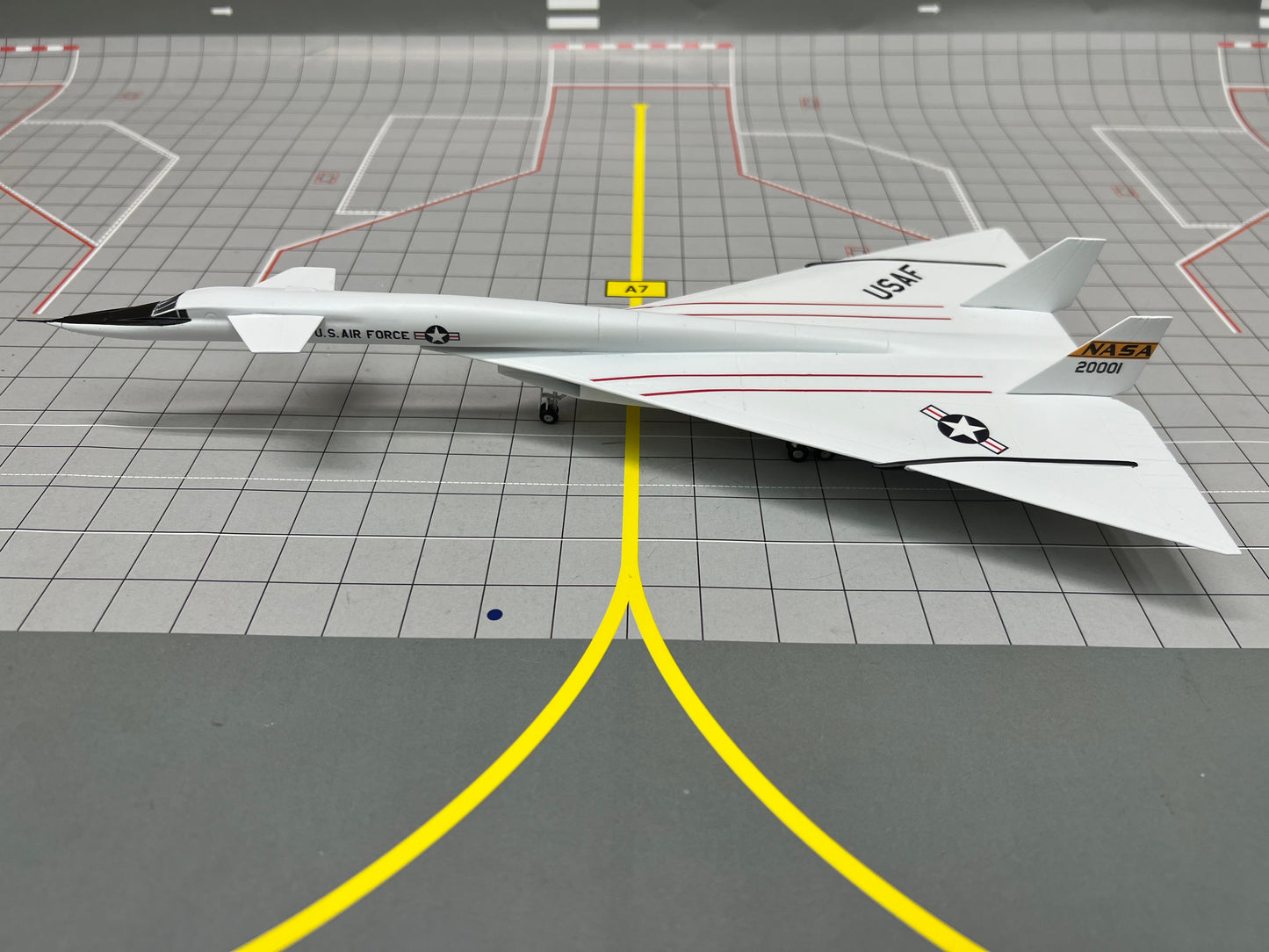 Sky Classics 1:200 XB-70 Valkyrie NASA