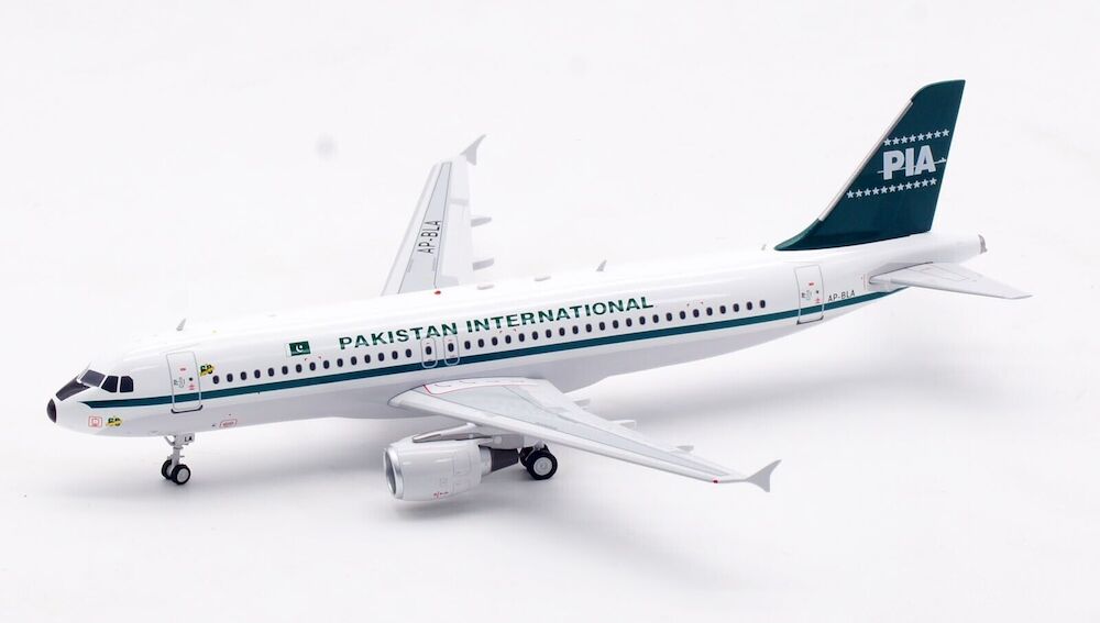 Pre-Order InFlight IF320PK0824 1:200 Aircraft Pakistan International Airlines - PIA Airbus A320-214 AP-BLA