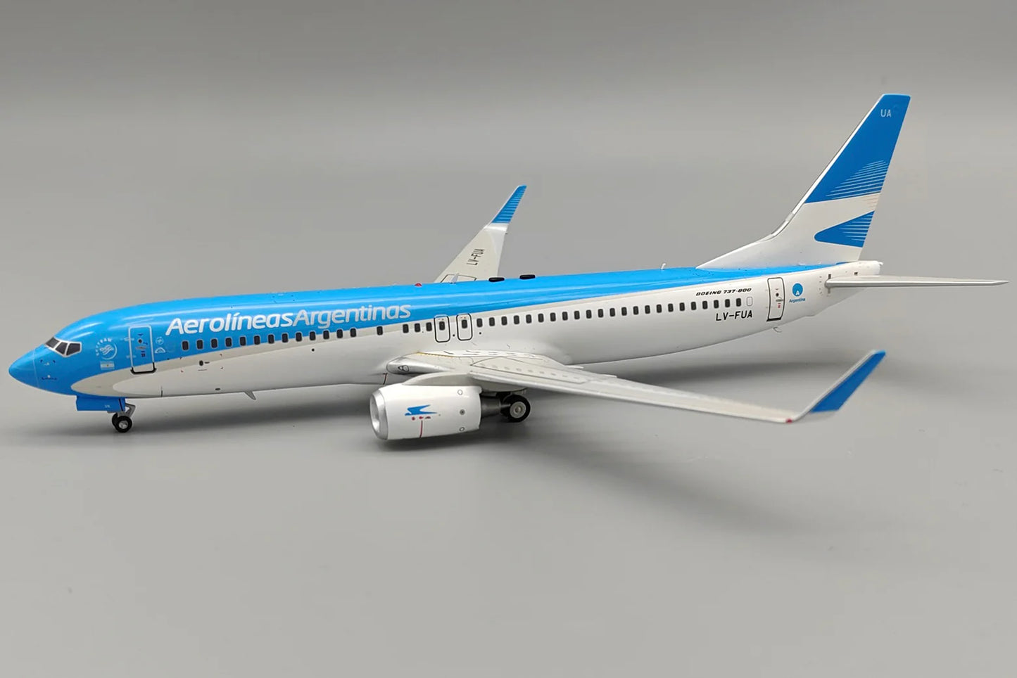 El Aviador EAVFUA 1:200 Aerolineas Argentinas Boeing 737-800  LV-FUA