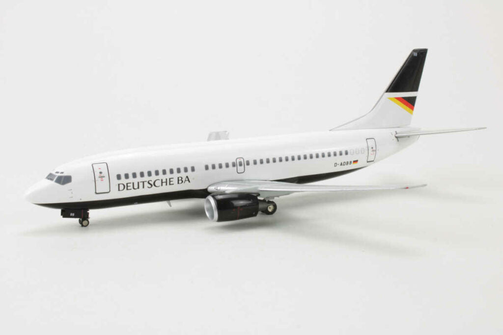 Aviation200 AV2733006 1:200 Deutsche BA Boeing 737-3L9 D-ADBB