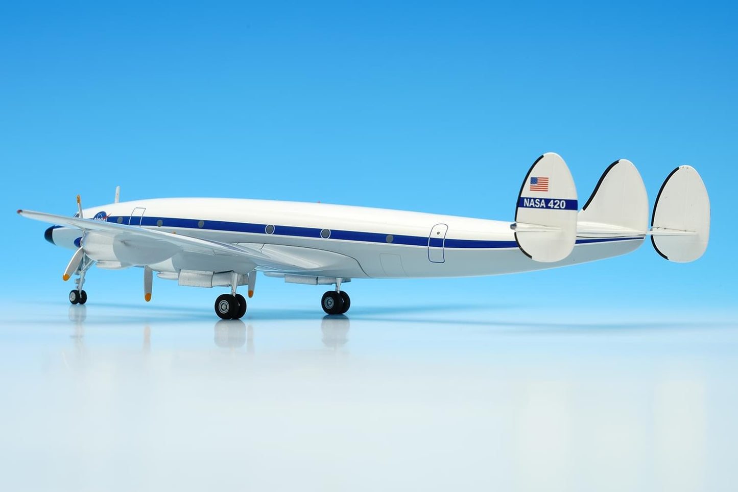 Aviation Classics MTS20001 1:200 NASA C-121G Constellation N420NA