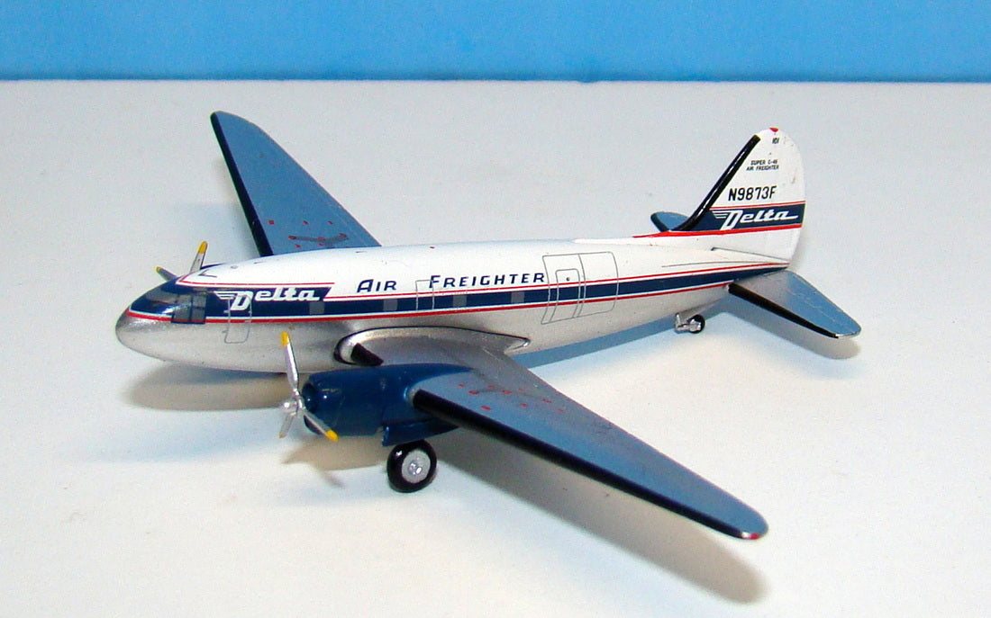 AeroClassics 1:400 Delta Freighter Curtiss C-46 N9873F