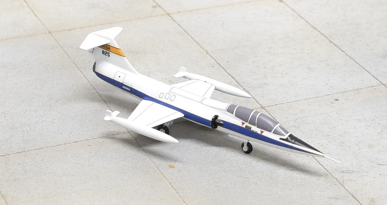 Sky Classics 1:200 SCF10404 Lockheed TF-104G Starfighter NASA N825NA  White Blue Stripe White Bottom W/Wing Tanks