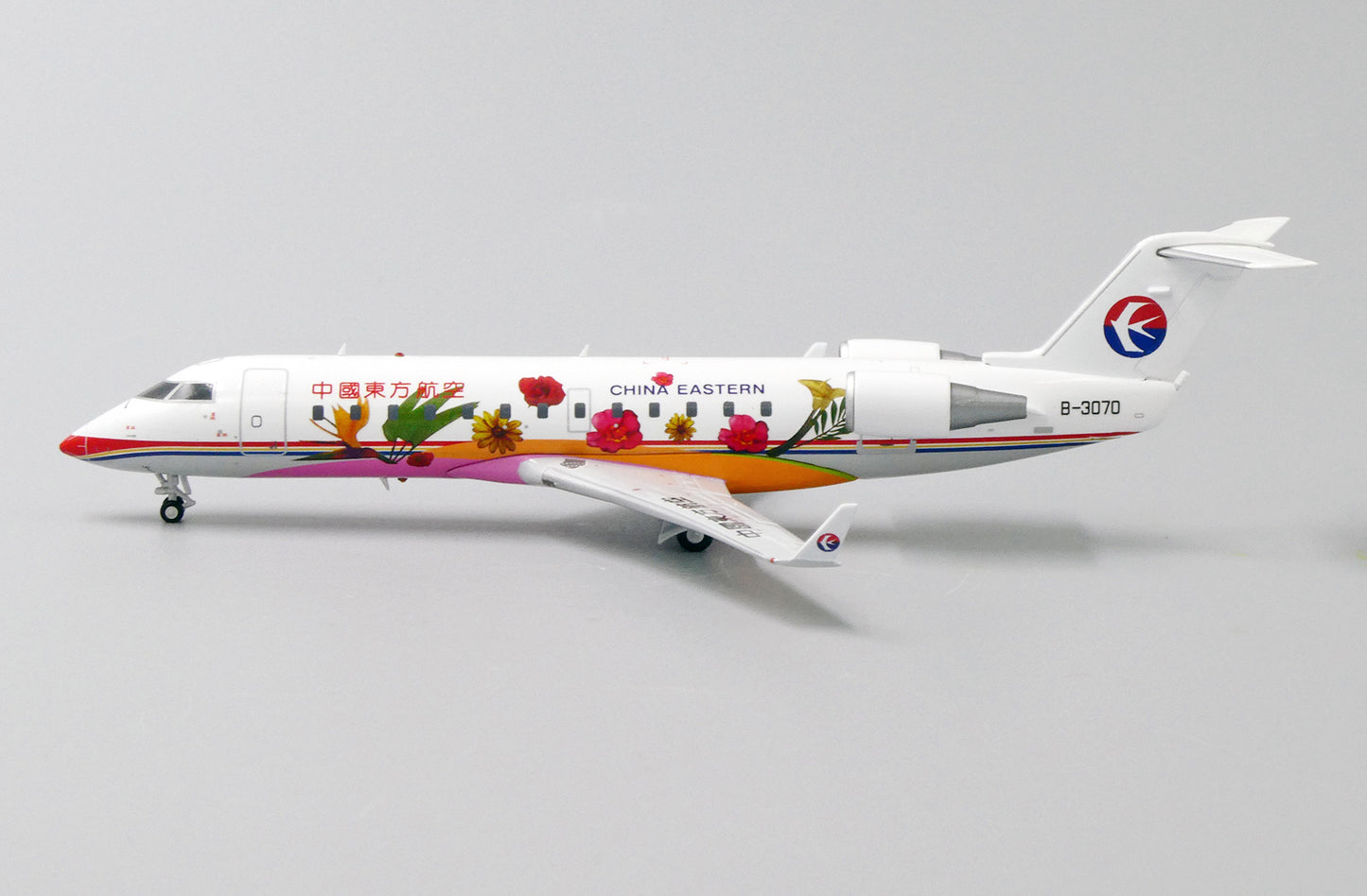 JC Wings LH2186 1:200 China Eastern Bombardier CRJ-200LR