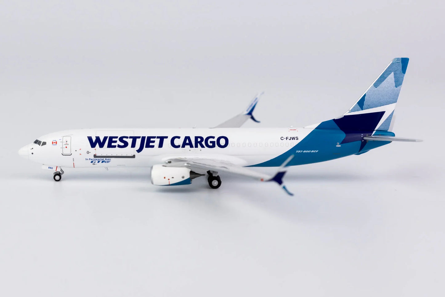 NG 58139 1:400 Westjet Cargo Boeing 737-800BCF C-FJWS