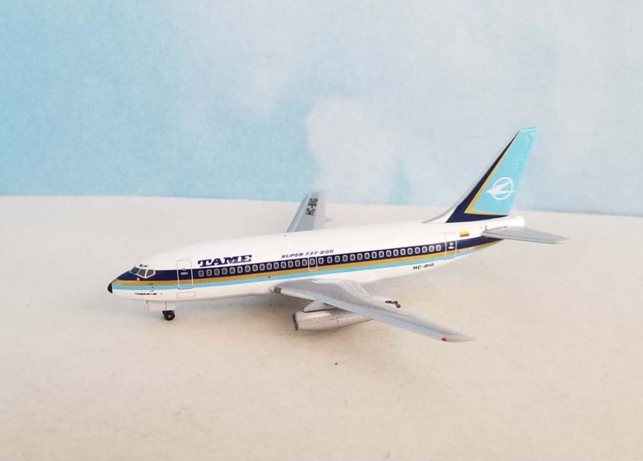 AeroClassics AC411371 1:400 Tame Boeing 737-200 HC-BIG