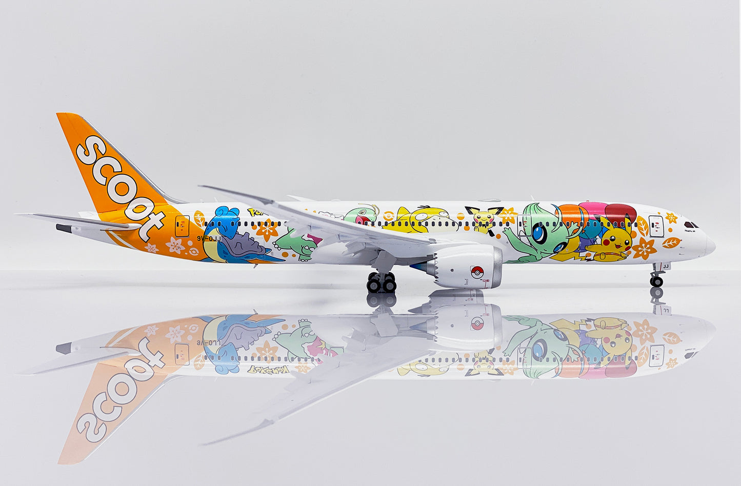 JC Wings SA2020A 1:200 Scoot Boeing 787-9 9V-OJJ "Pokemon Jet" (Flaps Down)