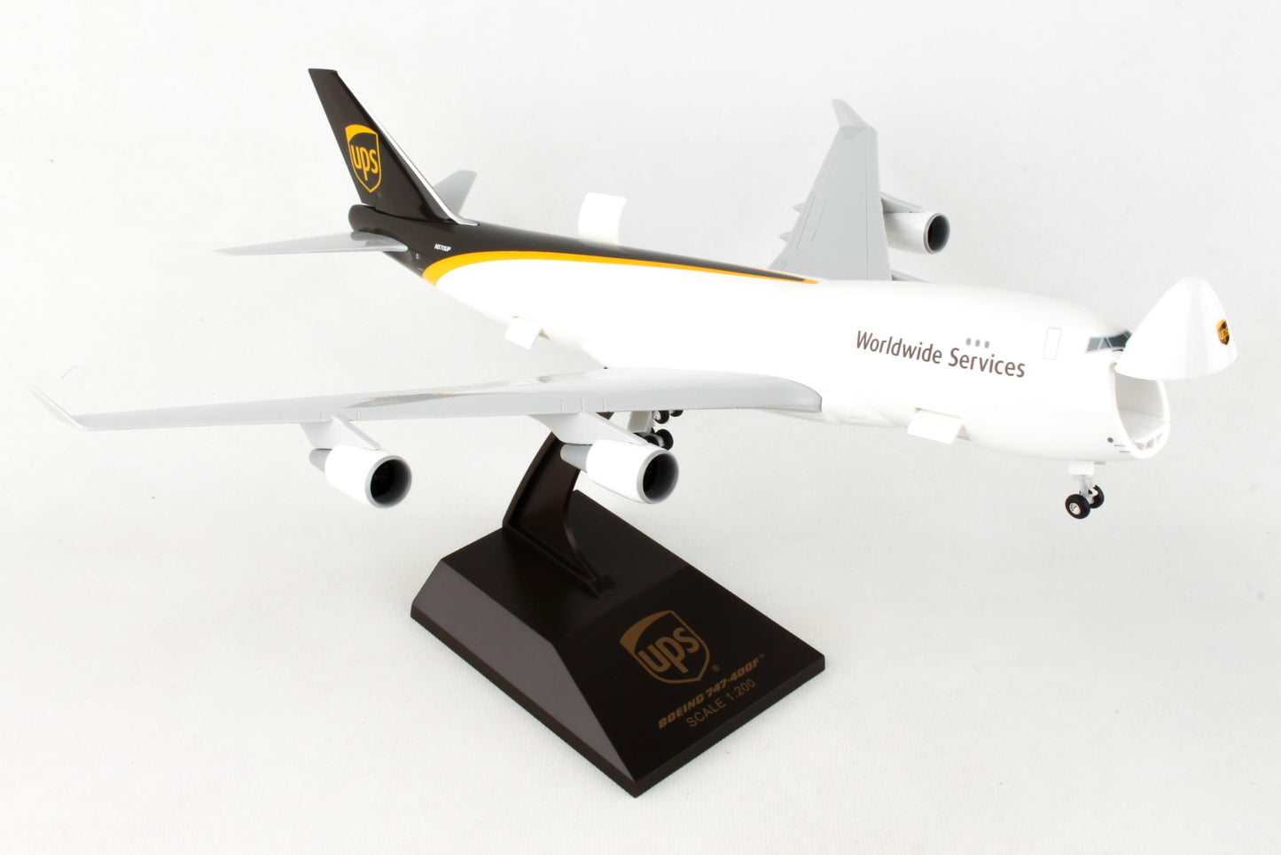 SKYMARKS SKR1113 1:200 UPS 747-400F W/GEAR & OPENING