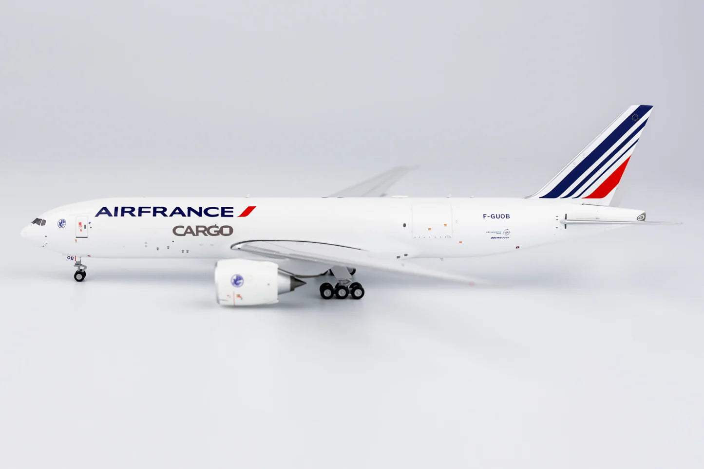 NG 72012 1:400 Air France Cargo Boeing 777F F-GUOB