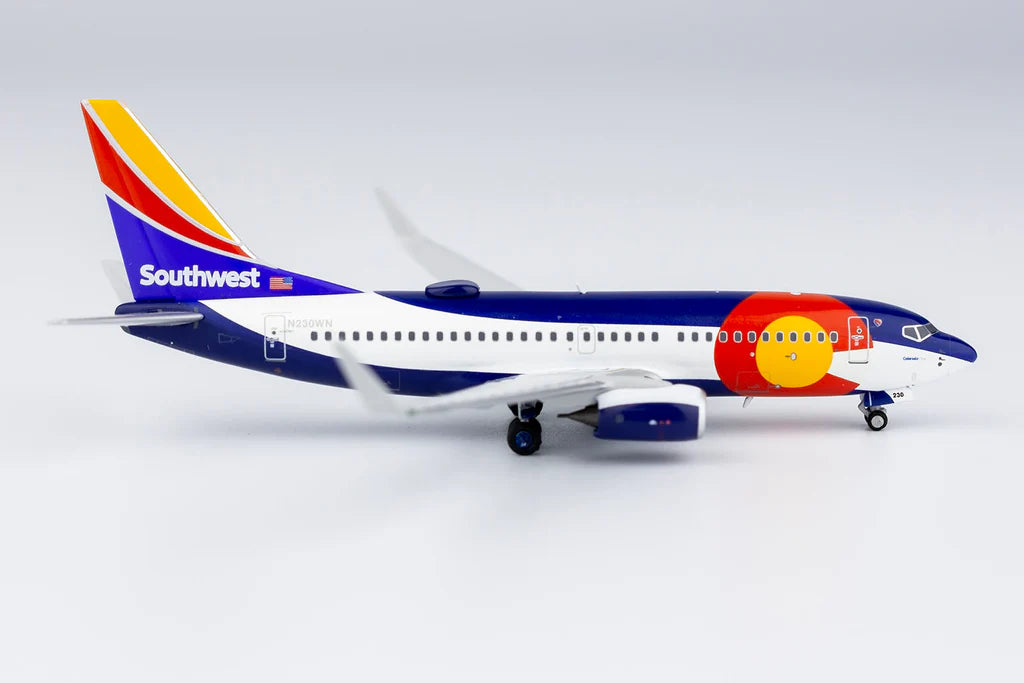 NG 77021 1:400 Southwest Airlines Boeing 737-700 N230WN (Colorado One - Heart One cs)