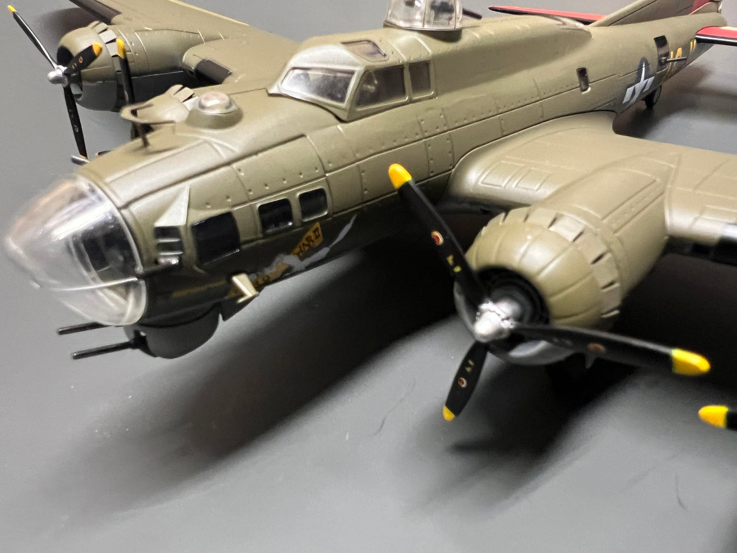 Air Force 1 AF1-0110DW 1:72 B-17 Flying Fortress Man O' War, 323RD BS, 91ST BG, 8TH AF