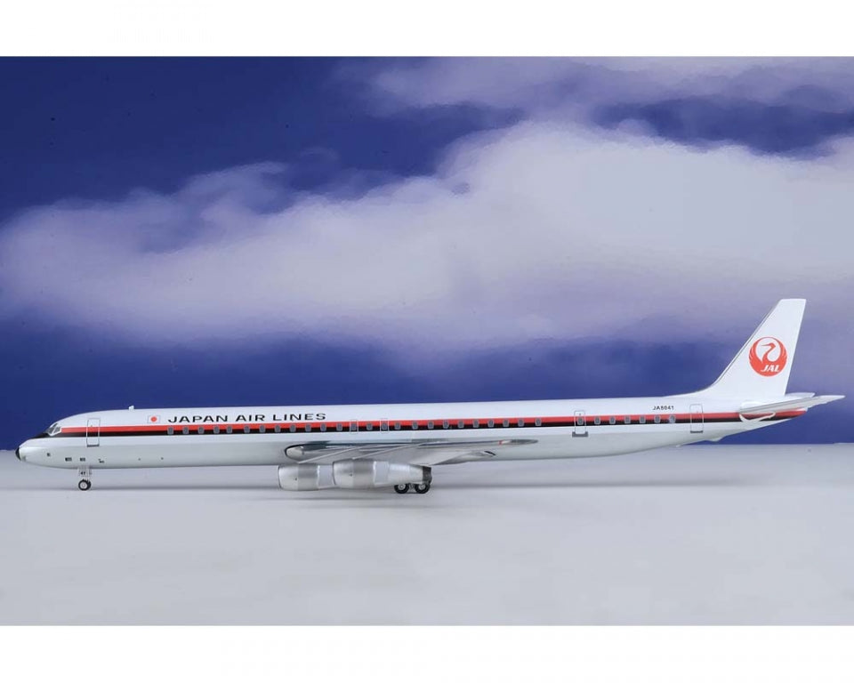 AeroClassics AC219696A 1:200 Japan Air Lines Douglas DC-8-61 JA8041