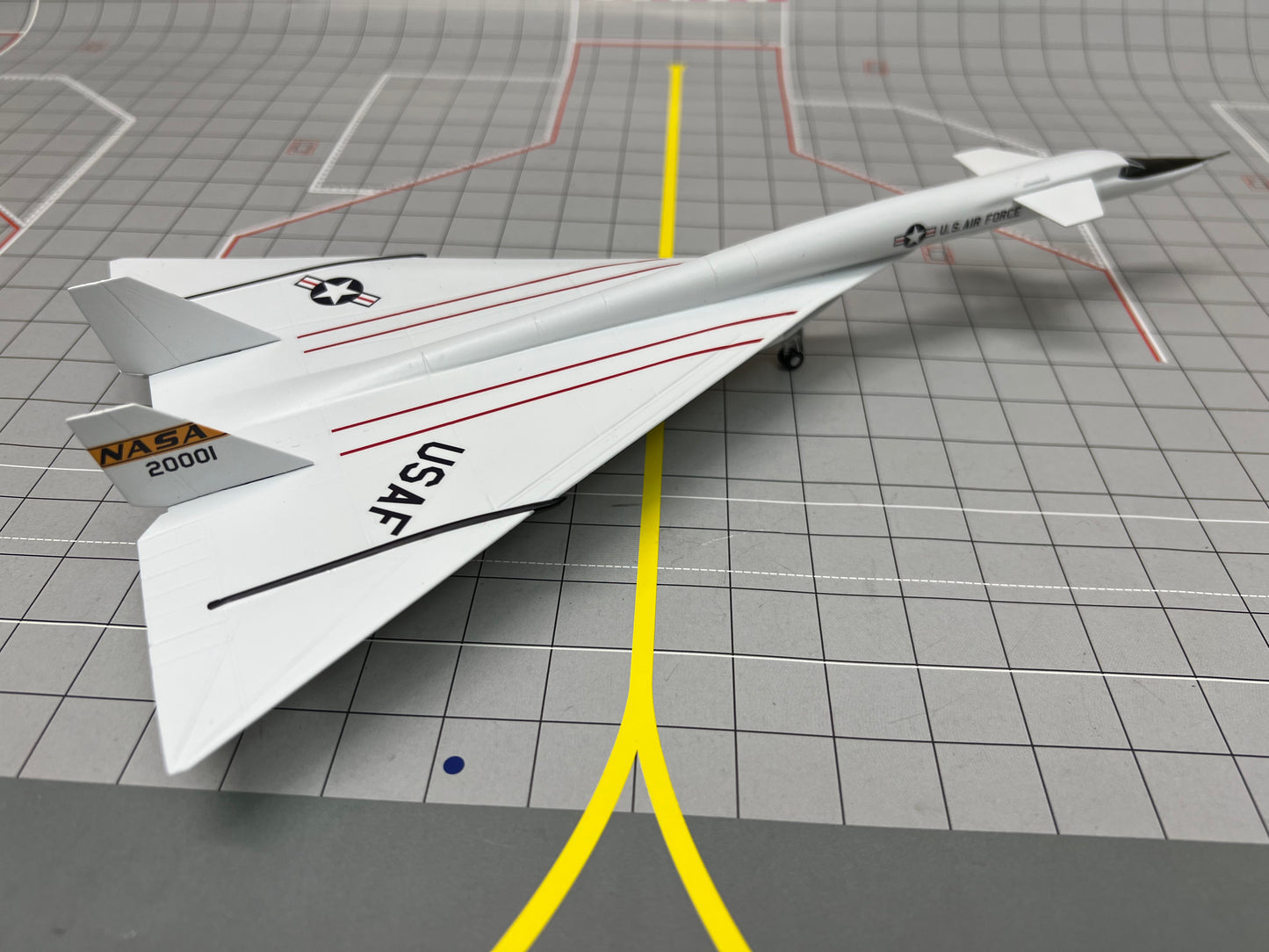 Sky Classics 1:200 XB-70 Valkyrie NASA