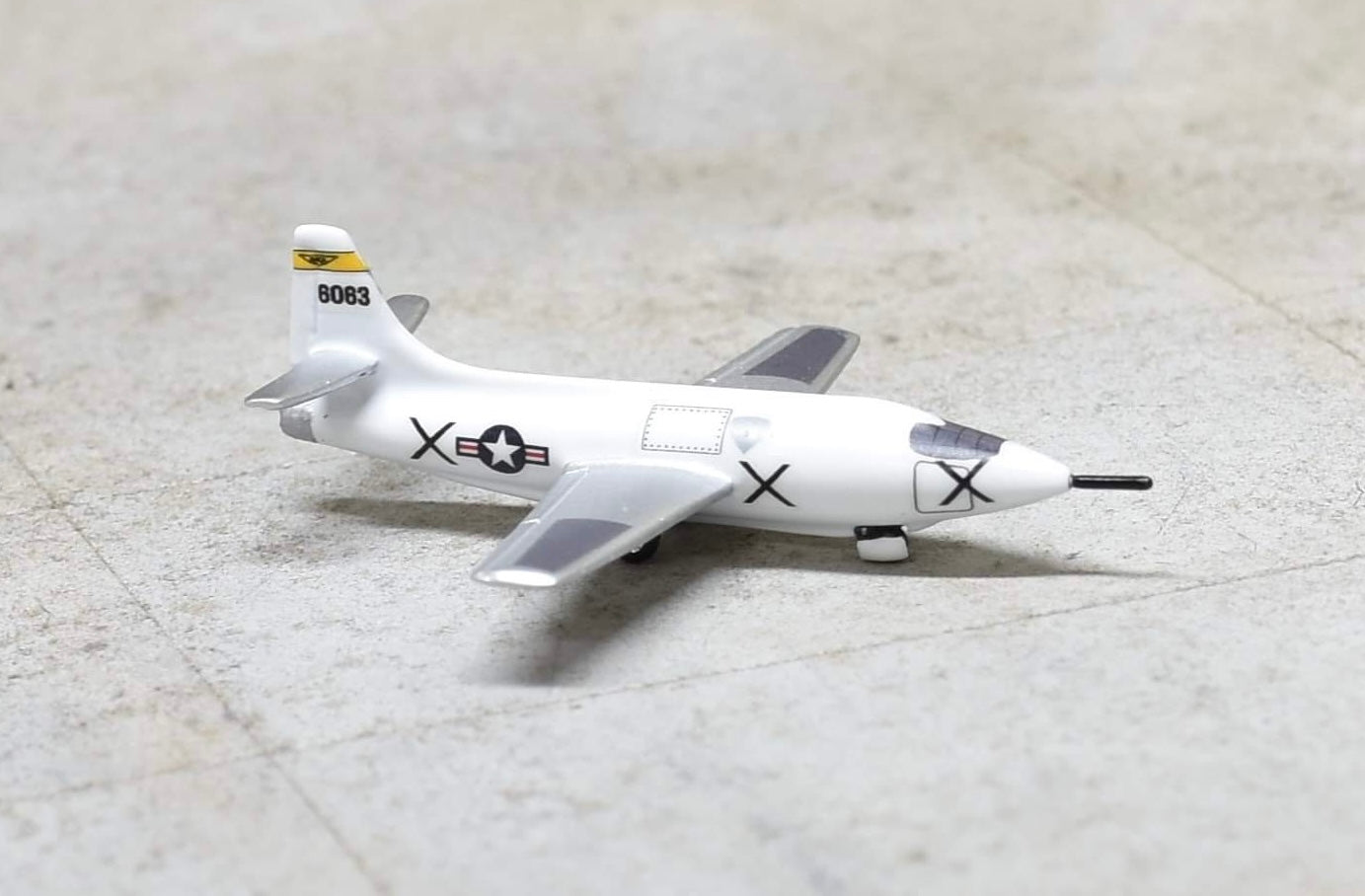 Sky Classics 1:200 Bell X-1 46063 "White Scheme NACA Yellow Band"