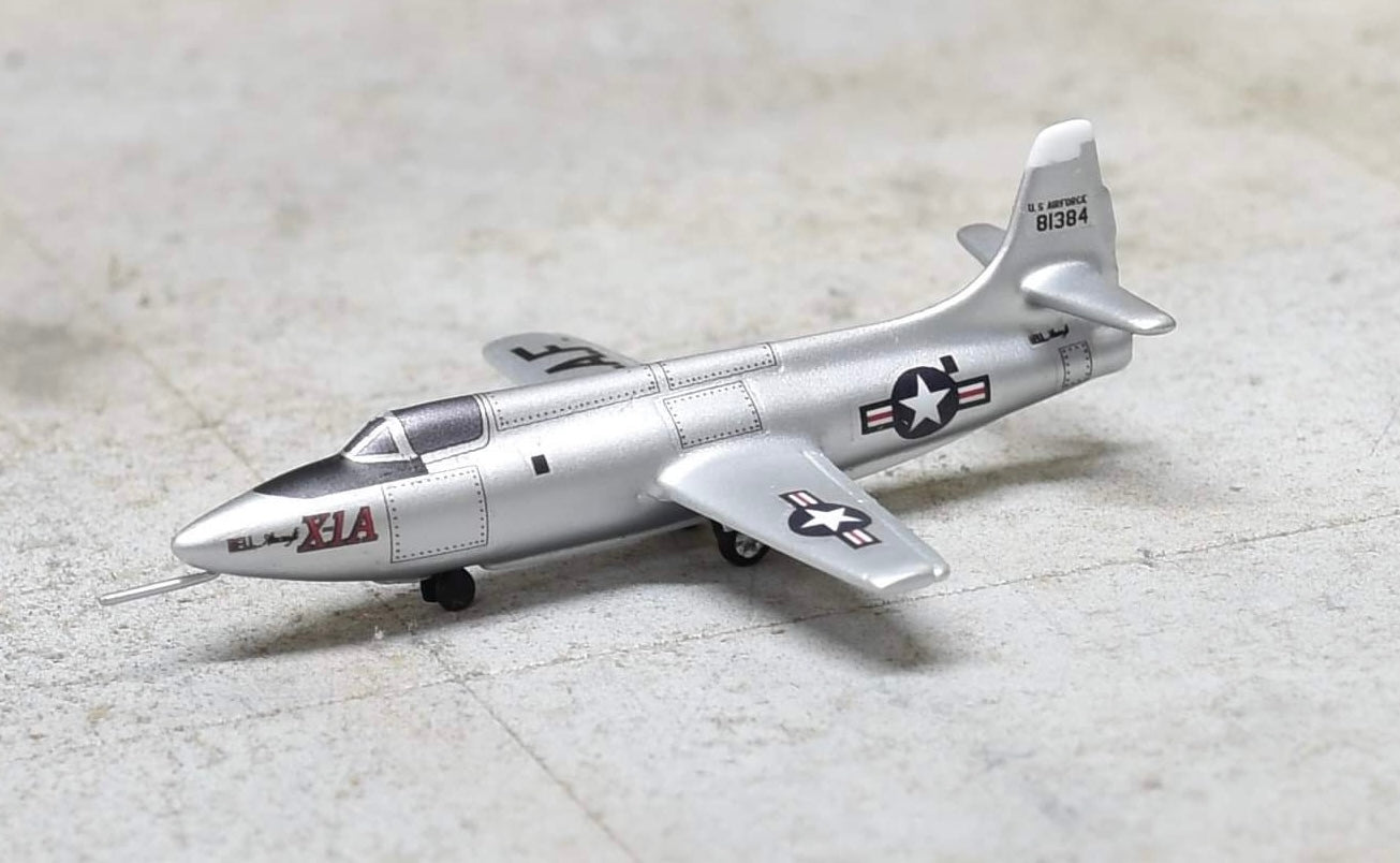 Sky Classics 1:200 Bell X-1A 481384 "Silver & White fuselage Band USAF"