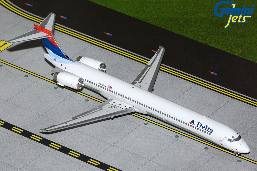 Gemini Jets G2DAL818 1:200 Delta Air Lines MD-90 N910DN (Colors in Motion livery)