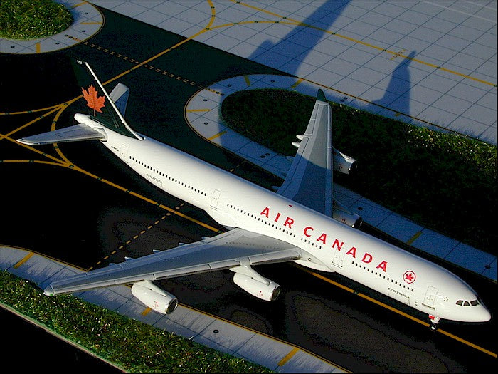 Gemini Jets GJACA304 1:400 Air Canada Airbus A340-300 C-FYKX