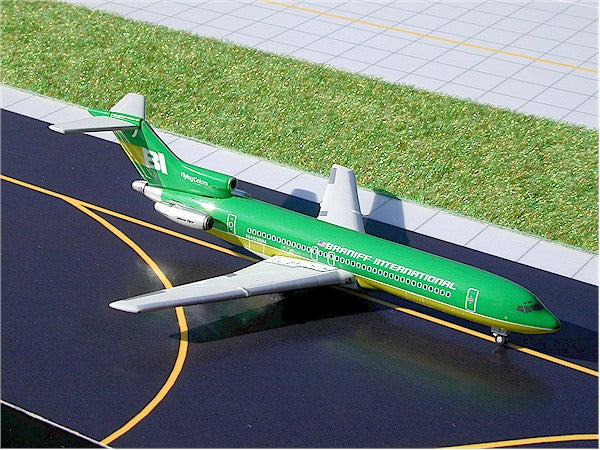 Gemini Jets GJBNF183 1:400 Braniff Boeing 727-200