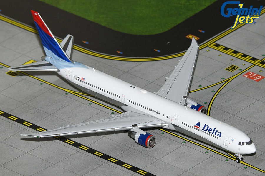 Gemini Jets GJDAL2158 1:400 Delta Boeing 767-400