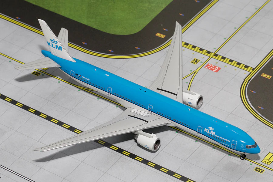 Gemini Jets GJKLM1482 1:400 KLM Boeing 777-300ER PH-BVN