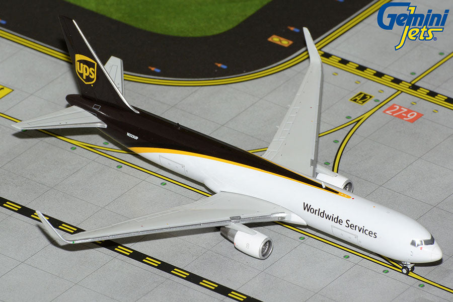 Gemini Jets GJUPS2243 1:400 UPS Boeing 767-300ERF N323UP