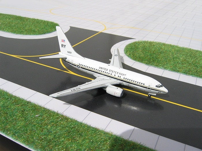 Gemini Jets GJUSN295 1:400 US Navy Boeing C-40