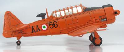 Hobby Master HA1503 1:72 T-6G Texan, Aeronautica Militare, Academia Aeronautica, Napoli, 1955 'AA+56'