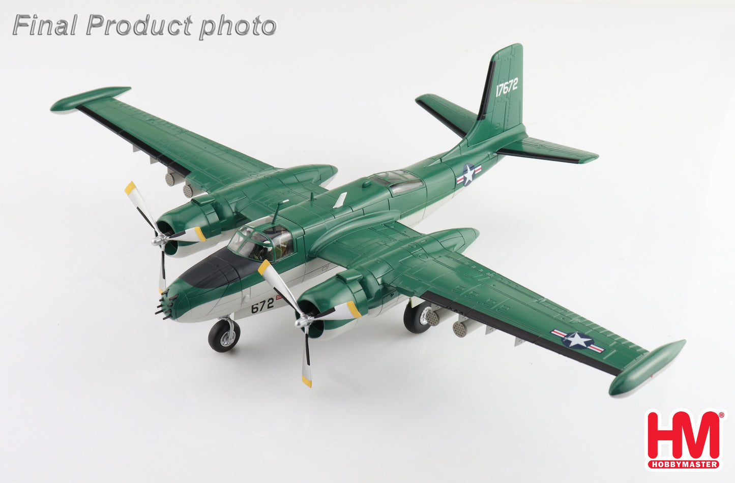 Hobby Master HA3229 1:72 B-26K Counter Invader 64-17672, USAF, 1960s