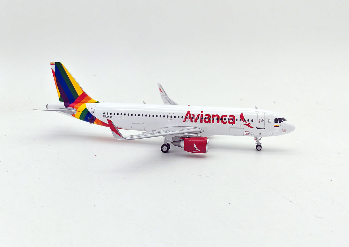 Inflight IF320AV1223 1:200 Avianca Rainbow Airbus A320 N724AV