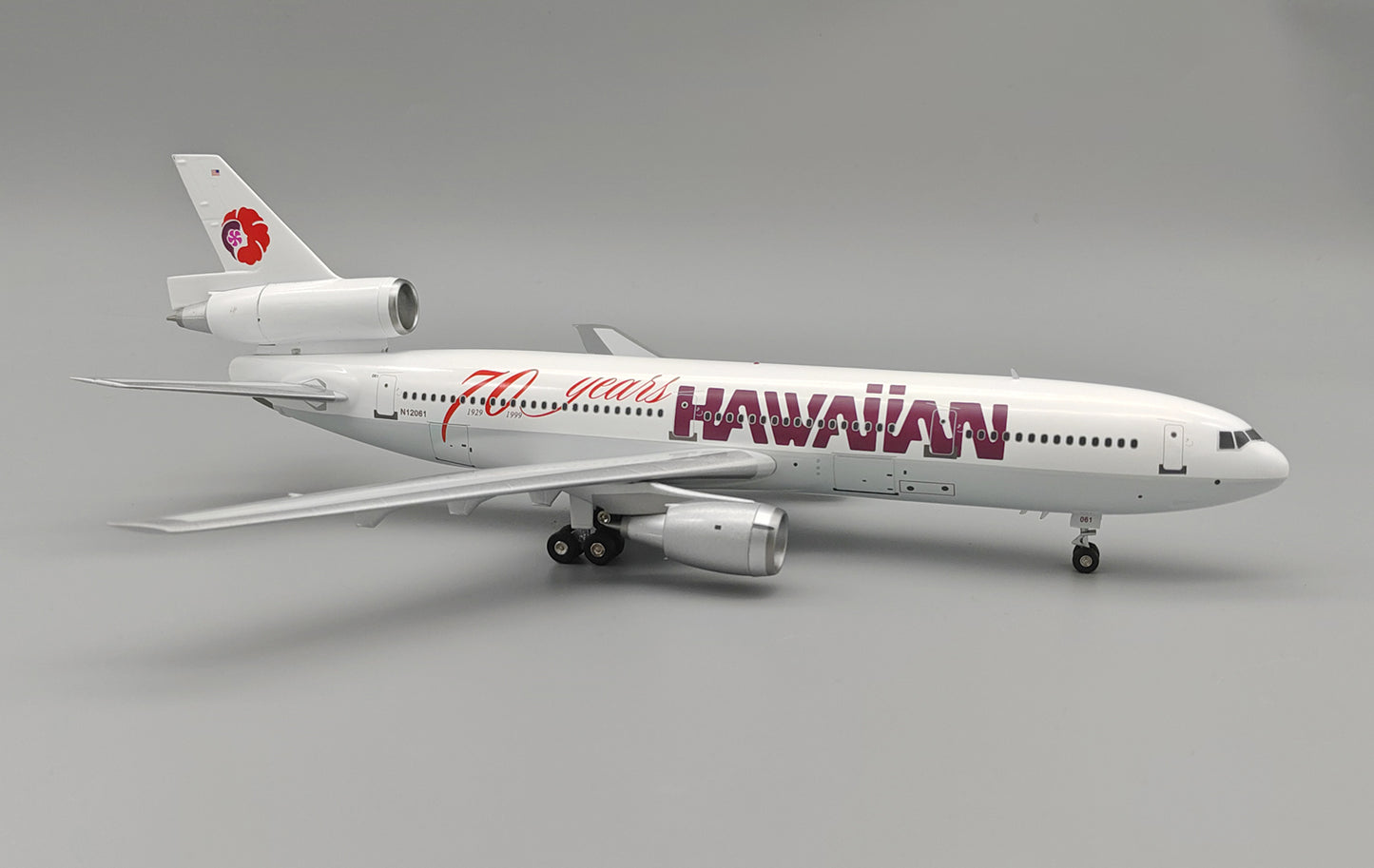 B-Models B-103-061 1:200 Hawaiian Air McDonnell Douglas DC-10-30 N12061