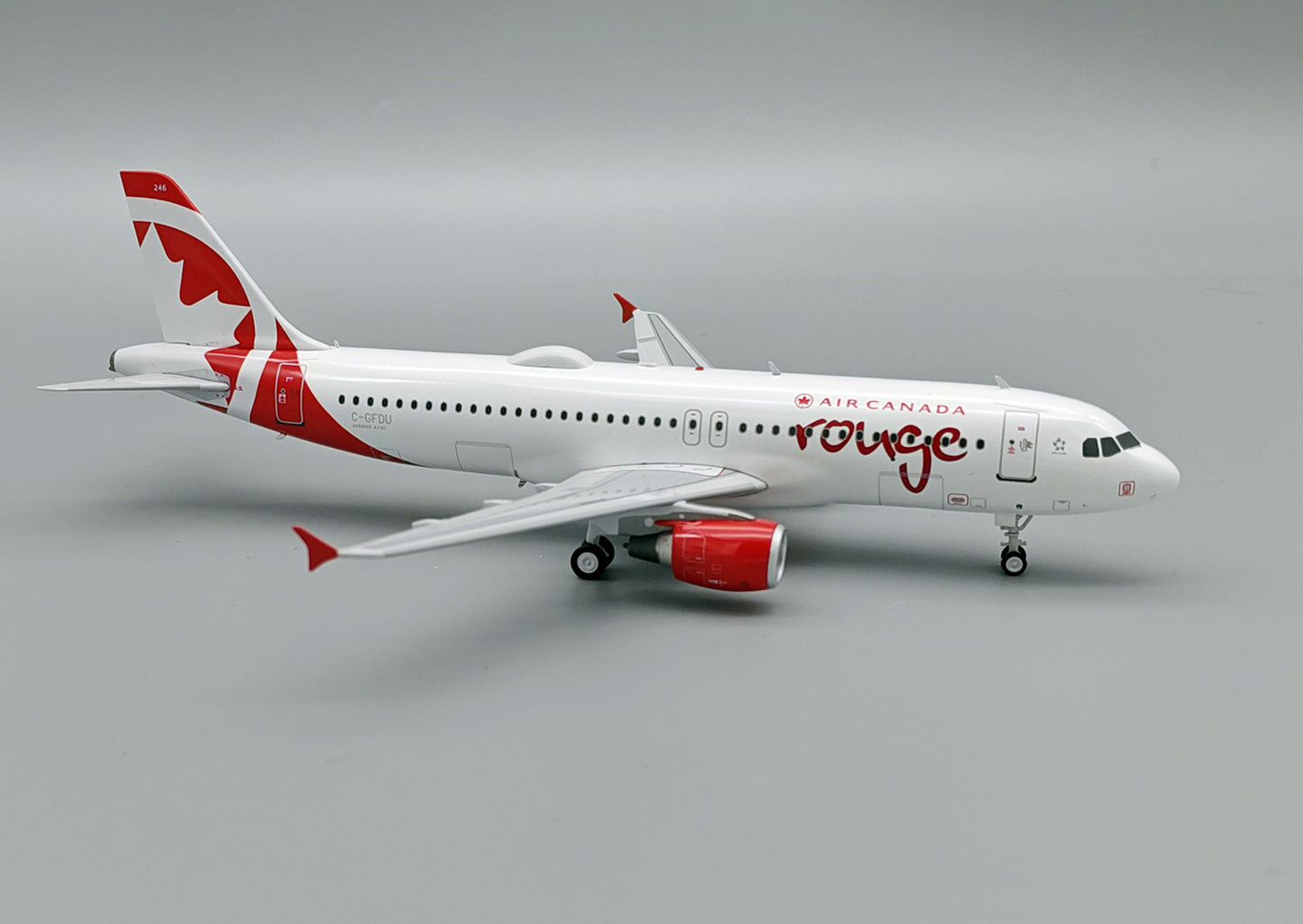 B-Models B-320-FDU 1:200 Air Canada Rouge Airbus A320-214 C-GFDU