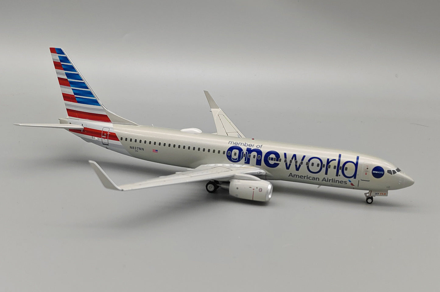 InFlight200 IF738AA0224 Oneworld (American Airlines) Boeing 737-823 N837NN