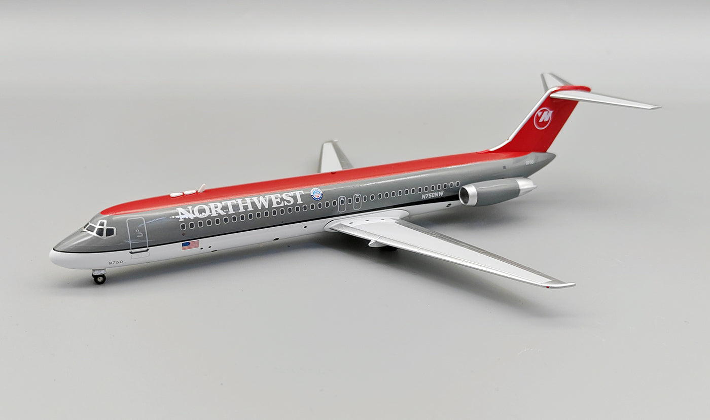 Pre-Order B-Models B-941-NW-750 1:200 Northwest Airlines McDonnell Douglas DC-9-41 N750NW