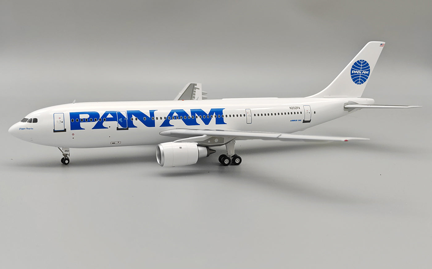 Pre-order InFlight200 IF30B4PA0124 1:200 Pan Am Airbus A300B4-203 N202PA