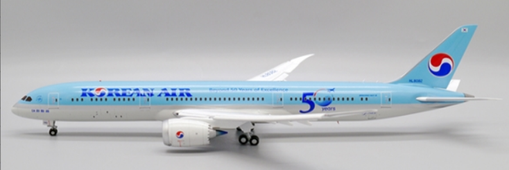 JC Wings EW2789011A 1:200 Korean Air B787-9 HL8082 "Beyond 50 Years of Excellence" (Flaps Down)