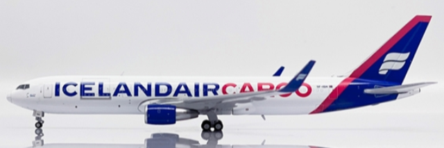 Pre-Order JC Wings XX40176 1:400 Icelandair Cargo Boeing 767-300ER(BCF) TF-ISH