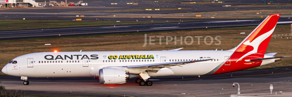 Pre-Order JC Wings XX40317A 1:400 Qantas Boeing 787-9 Dreamliner "Go Australia" Reg: VH-ZNH Flaps Down