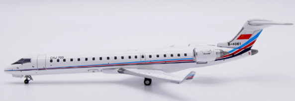 Pre-Order JC Wings LH4353 1:400 China Air Force Bombardier CRJ-700 Reg: B-4061