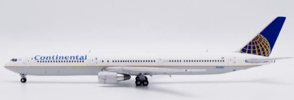 Pre-Order JC Wings LH4370 1:400 Continental Airlines Boeing 767-400ER Reg: N66051