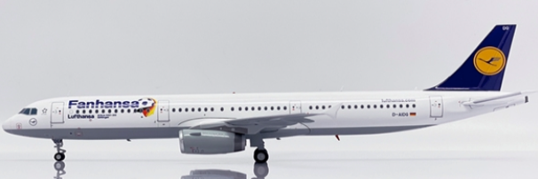 Pre-Order JC Wings SA2033 1:200 Lufthansa Airbus A321 "Fanhansa" Reg: D-AIDG