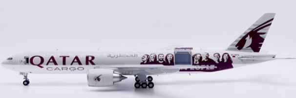 Pre-Order JC Wings XX20461C 1:200 Qatar Airways Cargo Boeing 777F "Moved by People""Interactive Series" Reg: A7-BFG